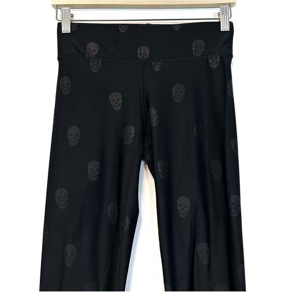 Terez | Skull Foil Printed Leggings Size S - Picture 3 of 14